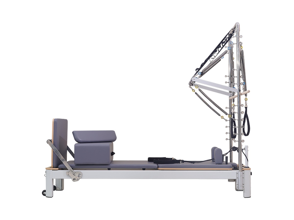 Reformer de aluminio con torre y tapizado gris